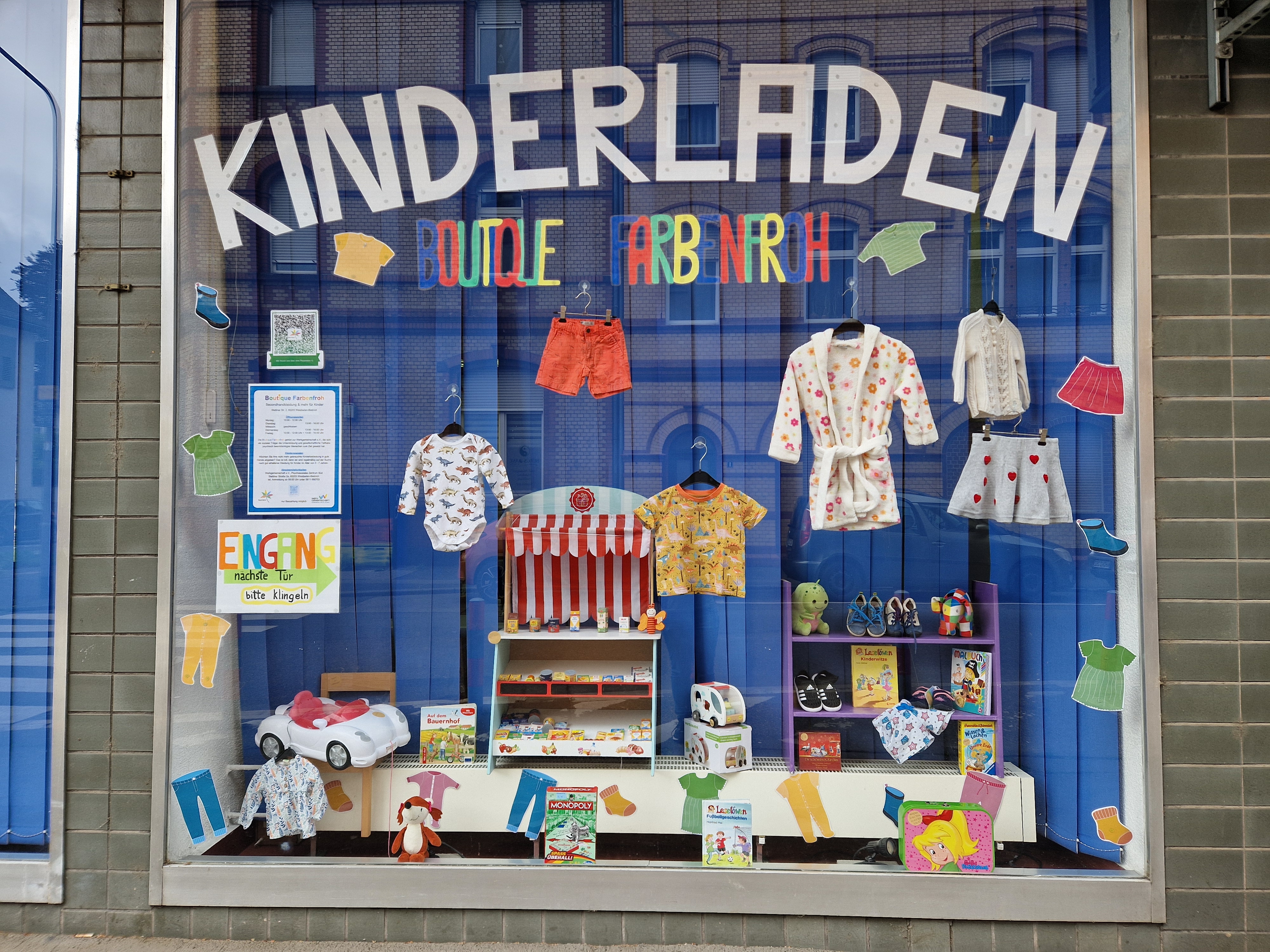 Schaufenster Boutique Farbenfroh